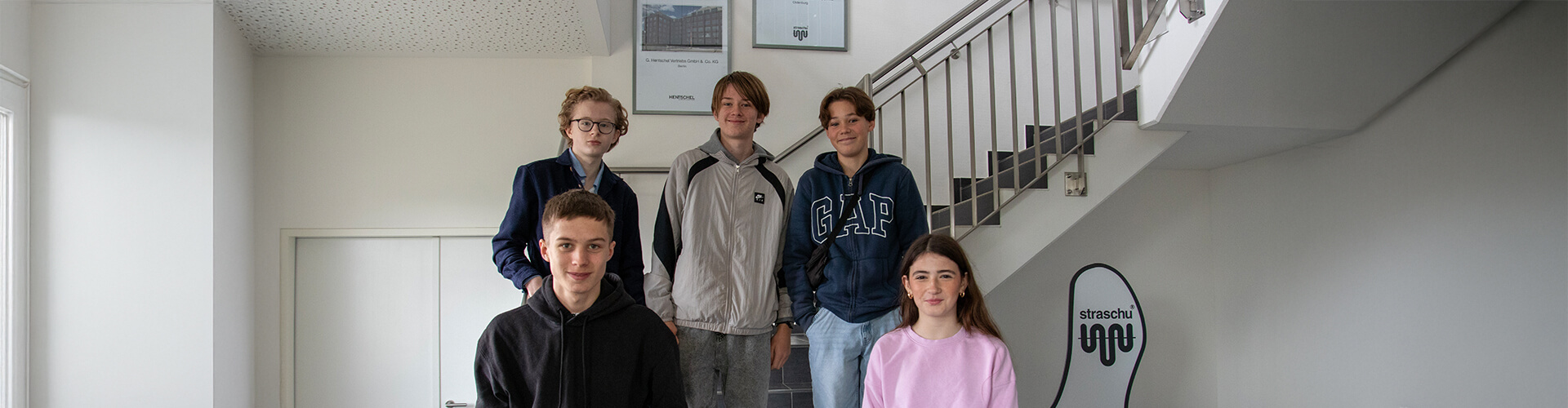 Schüler der KGS Kirchweyhe zu Besuch bei straschu